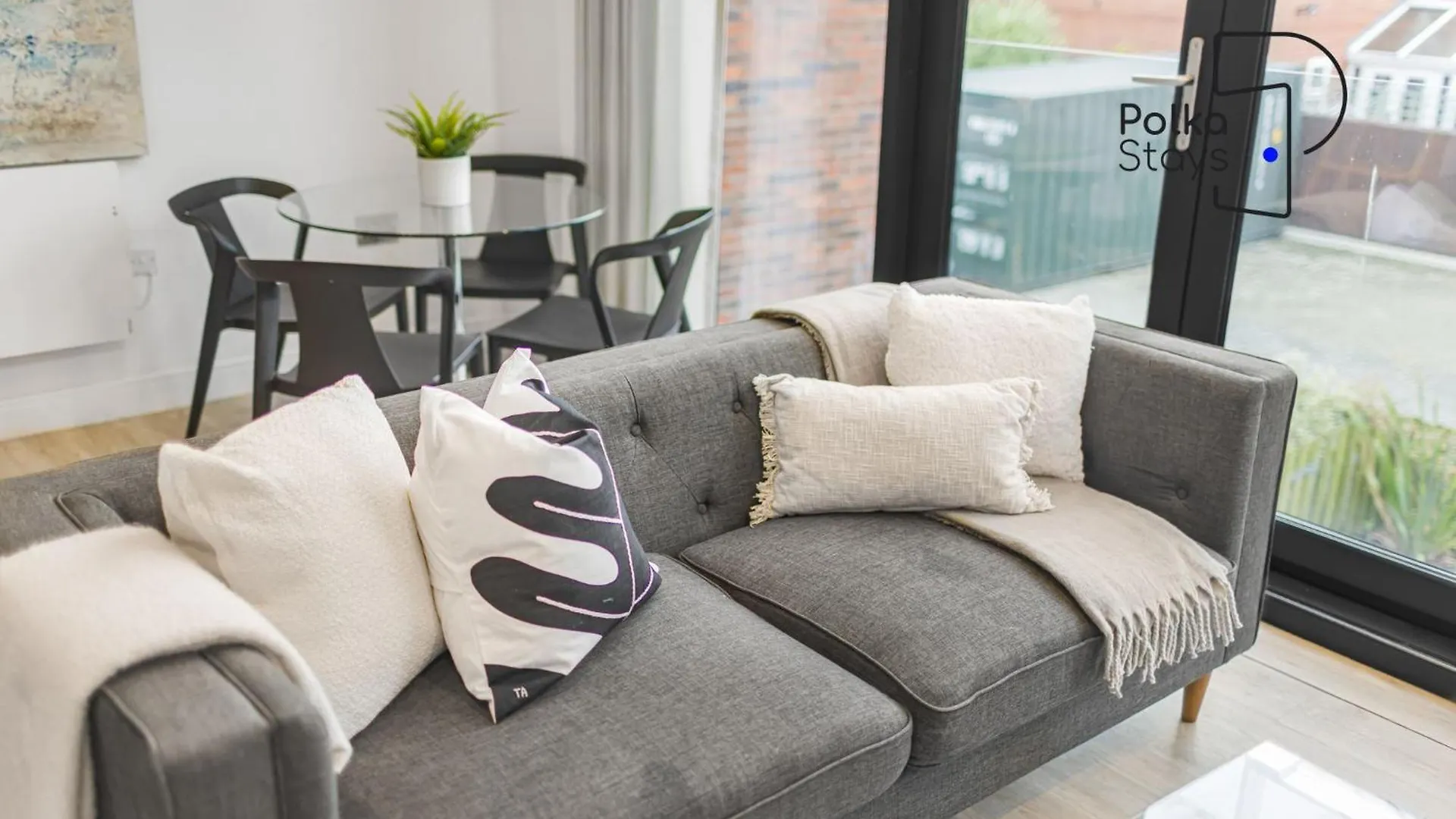 The Stables, Chester - Luxury Apartments By Polkastays
