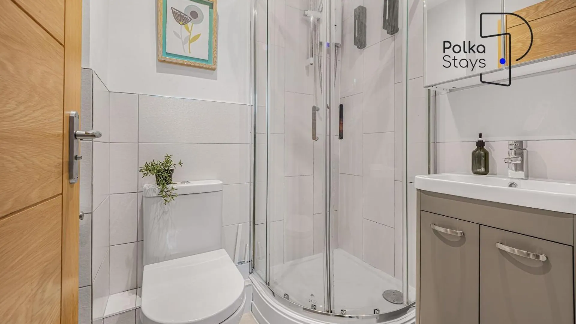 The Stables, Chester - Luxury Apartments By Polkastays