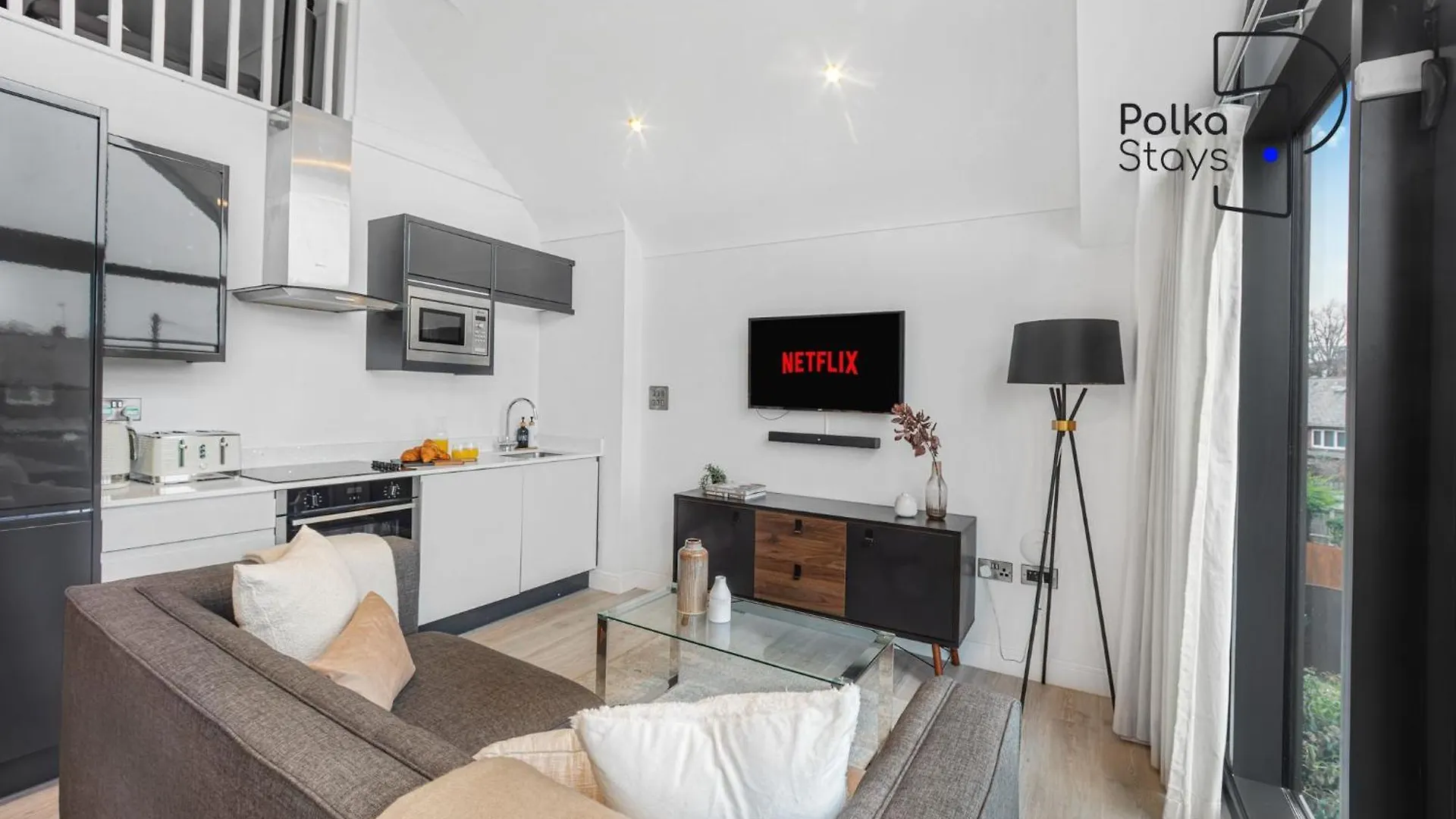 The Stables, Chester - Luxury Apartments By Polkastays