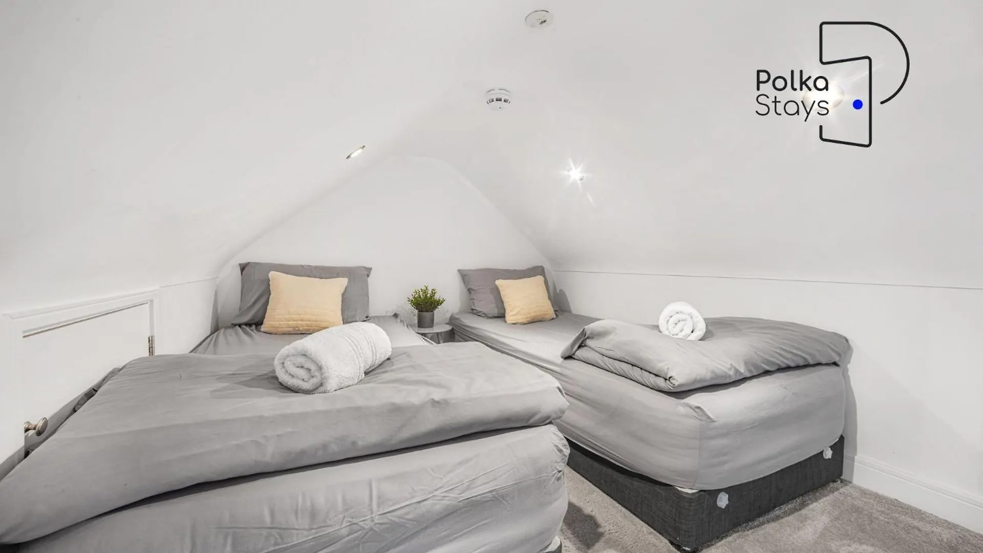 The Stables, Chester - Luxury Apartments By Polkastays
