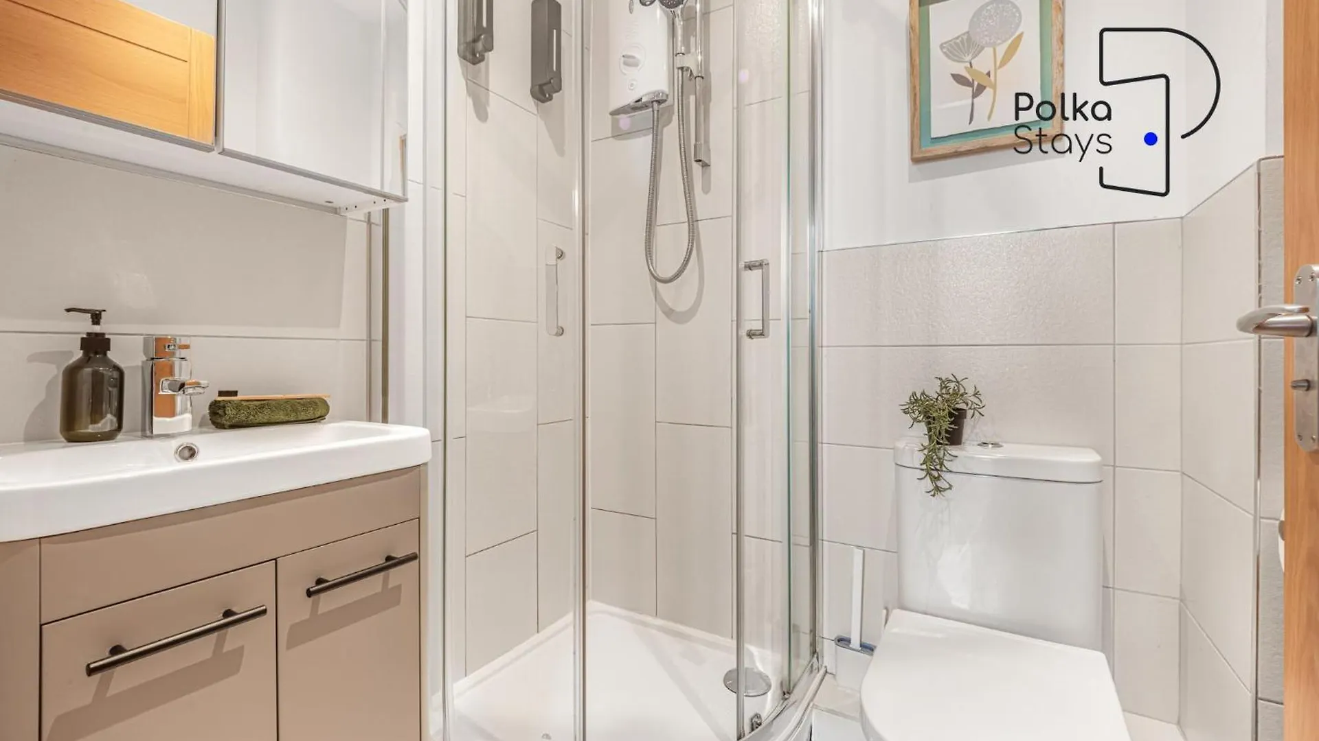 The Stables, Chester - Luxury Apartments By Polkastays