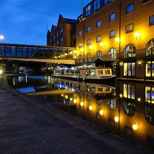 Hotel Mill &, Chester