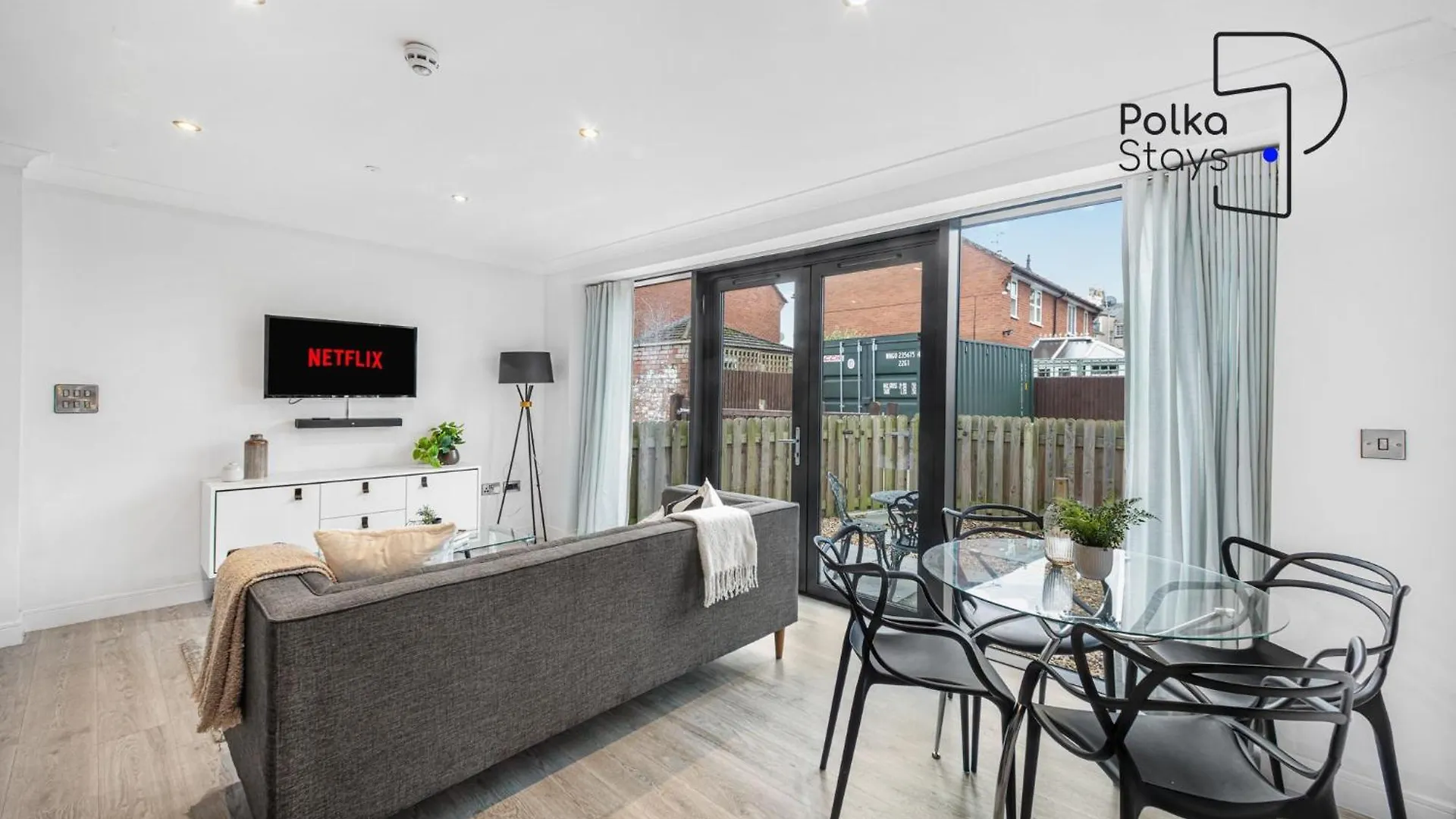 The Stables, Chester - Luxury Apartments By Polkastays 0*,
